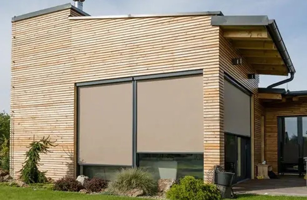 Screenové rolety: efektivní a úsporné řešení