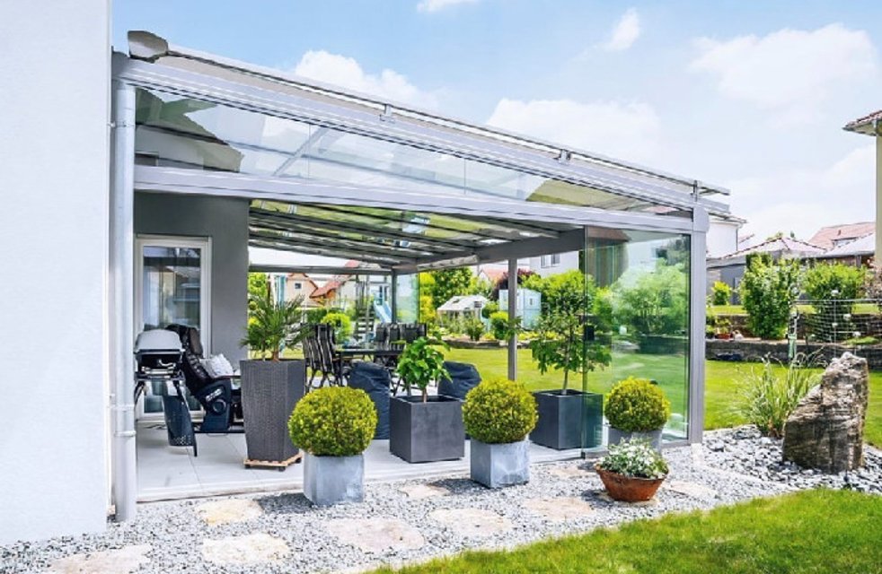 Proč zvolit plně prosklené systémy od Hezkého Stínu?