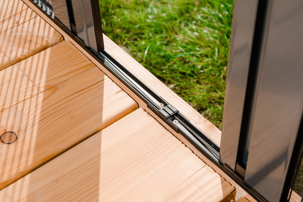 Lišta se sítí proti hmyzu