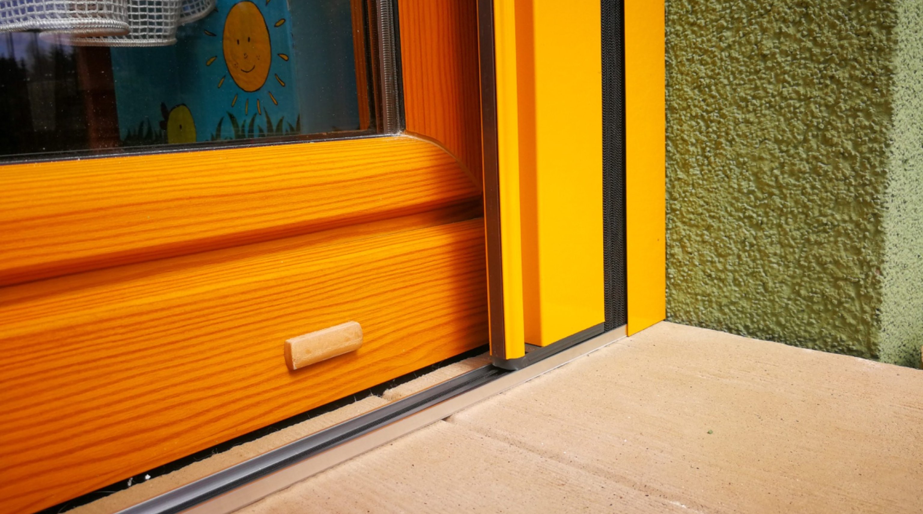 Bálkonové dveře s plisé sítí proti hmyzu