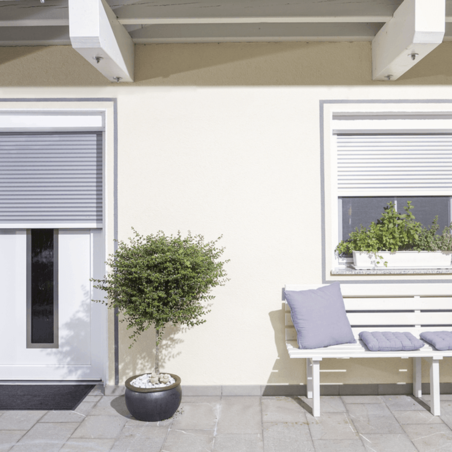 Rolety proti vloupání na rodinném domě