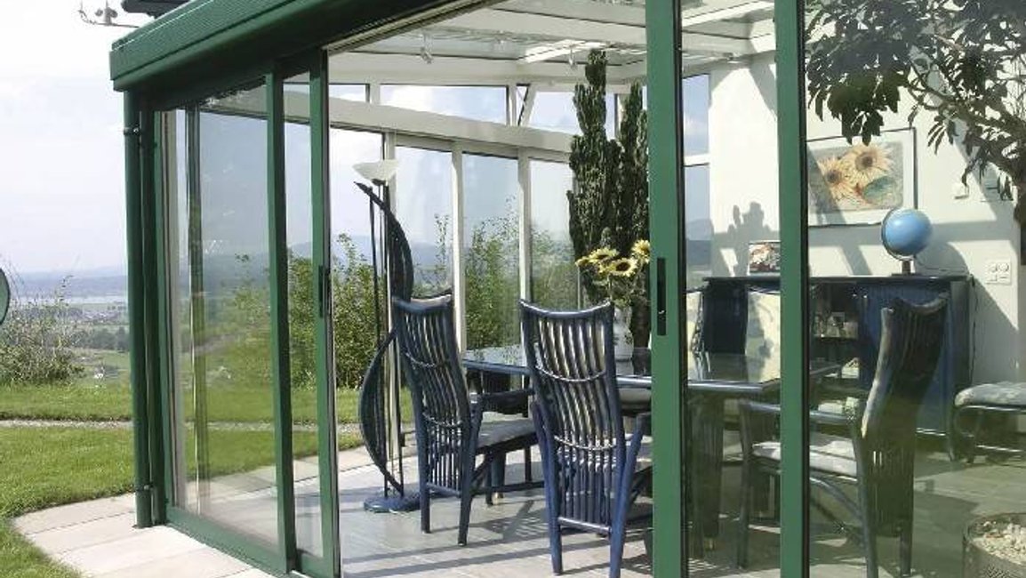 Posuvný systém: Jaké přinese výhody pro užívání vaší terasy nebo pergoly?