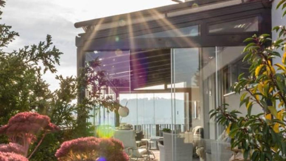 Proč zvolit markýzu s horním krytem?