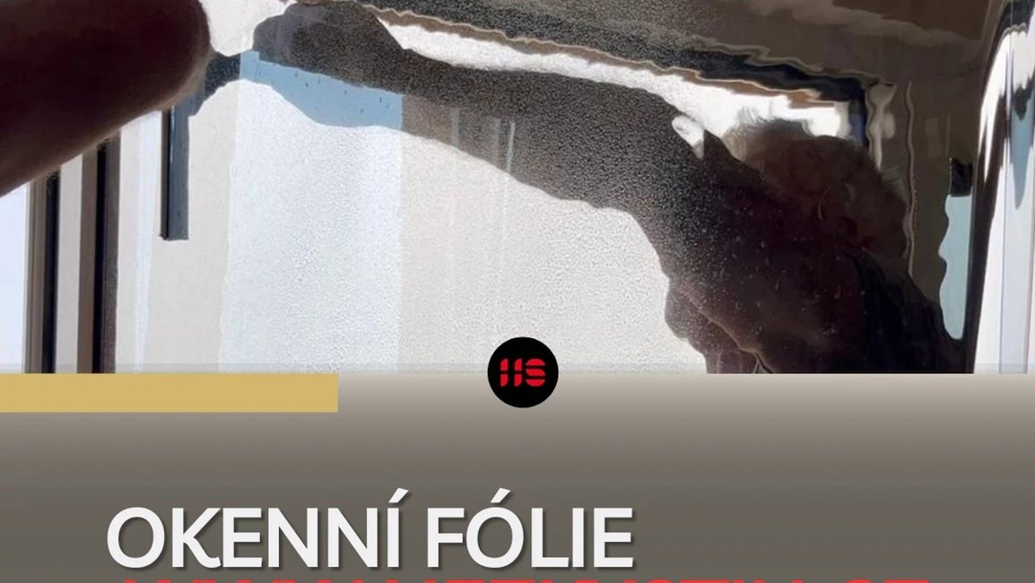Profesionální montáž okenní fólie od Hezký stín  – moderní způsob, jak chránit interiér před přehříváním, UV zářením a ztrátou soukromí.