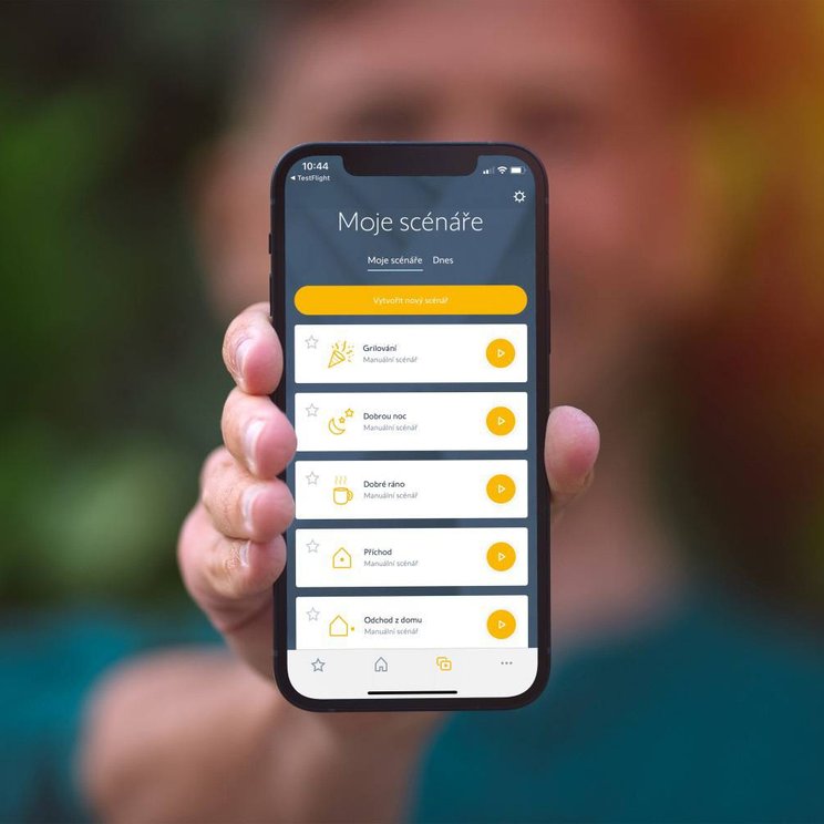 Mobilní aplikace pro tvoření scénářů stínící techniky
