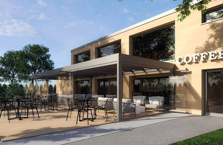 Zasklená pergola pro kavárnu – komfortní posezení po většinu roku