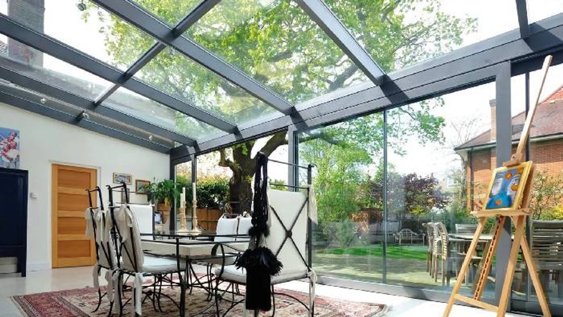 Celoroční zimní zahrada: Jaké vám přinese výhody?