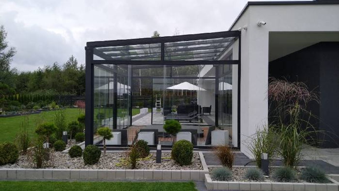 Zimní zahrady od Hezký Stín: Váš útulný domov po celý rok